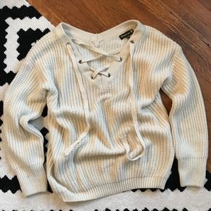 Trendy boutique V-neck sweater - size S/M